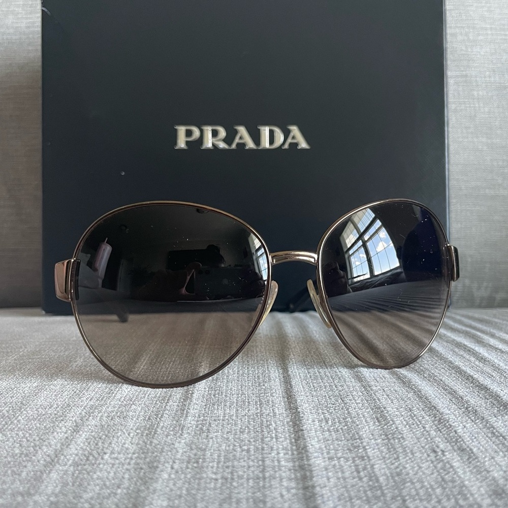 PRADA aviators w box very good used condition